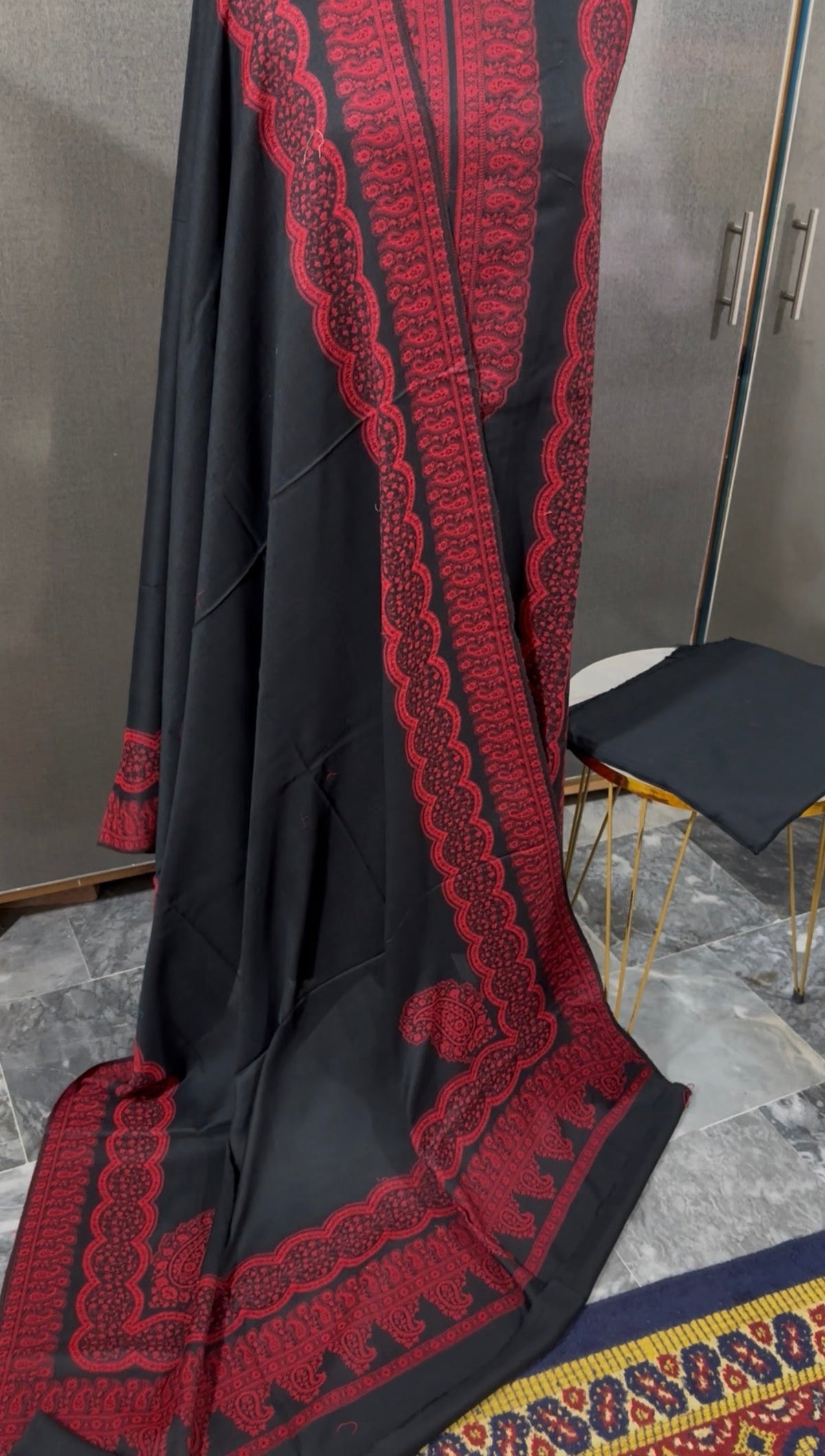 Deep Red Self Kani Black Suit