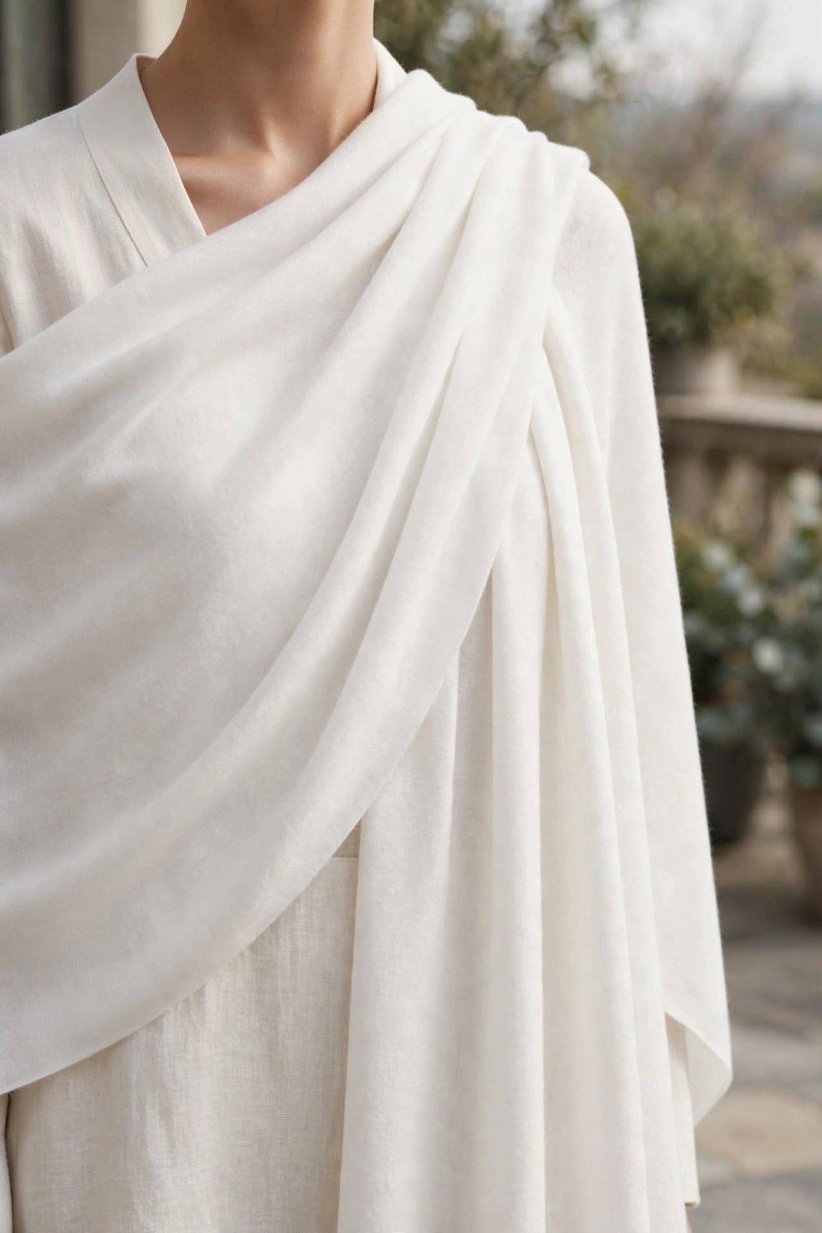 White 72-Grade Pashmina Shawl