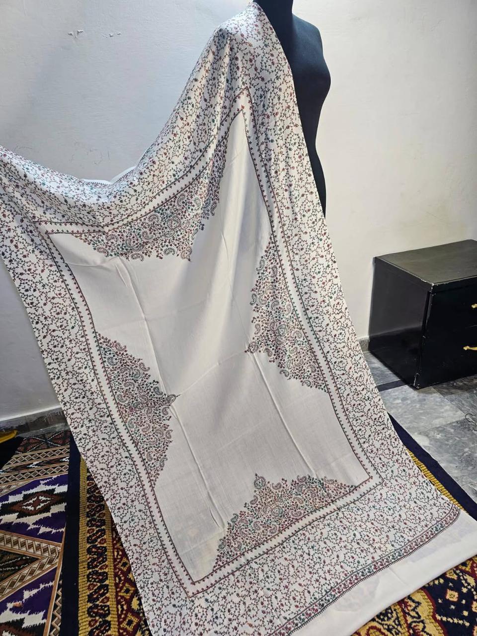 White Kashmiri Kacha Tanka 3PC Suit